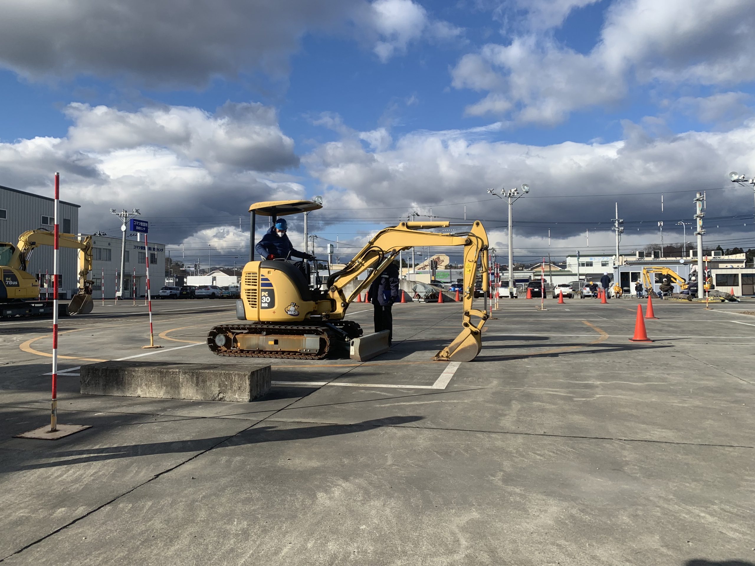 小型除雪車講習を受けています ダイサンクリーン